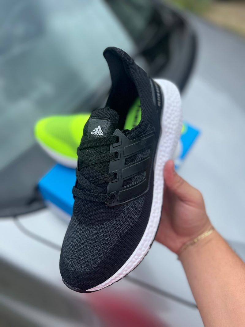 Adidas Ultraboost 2022